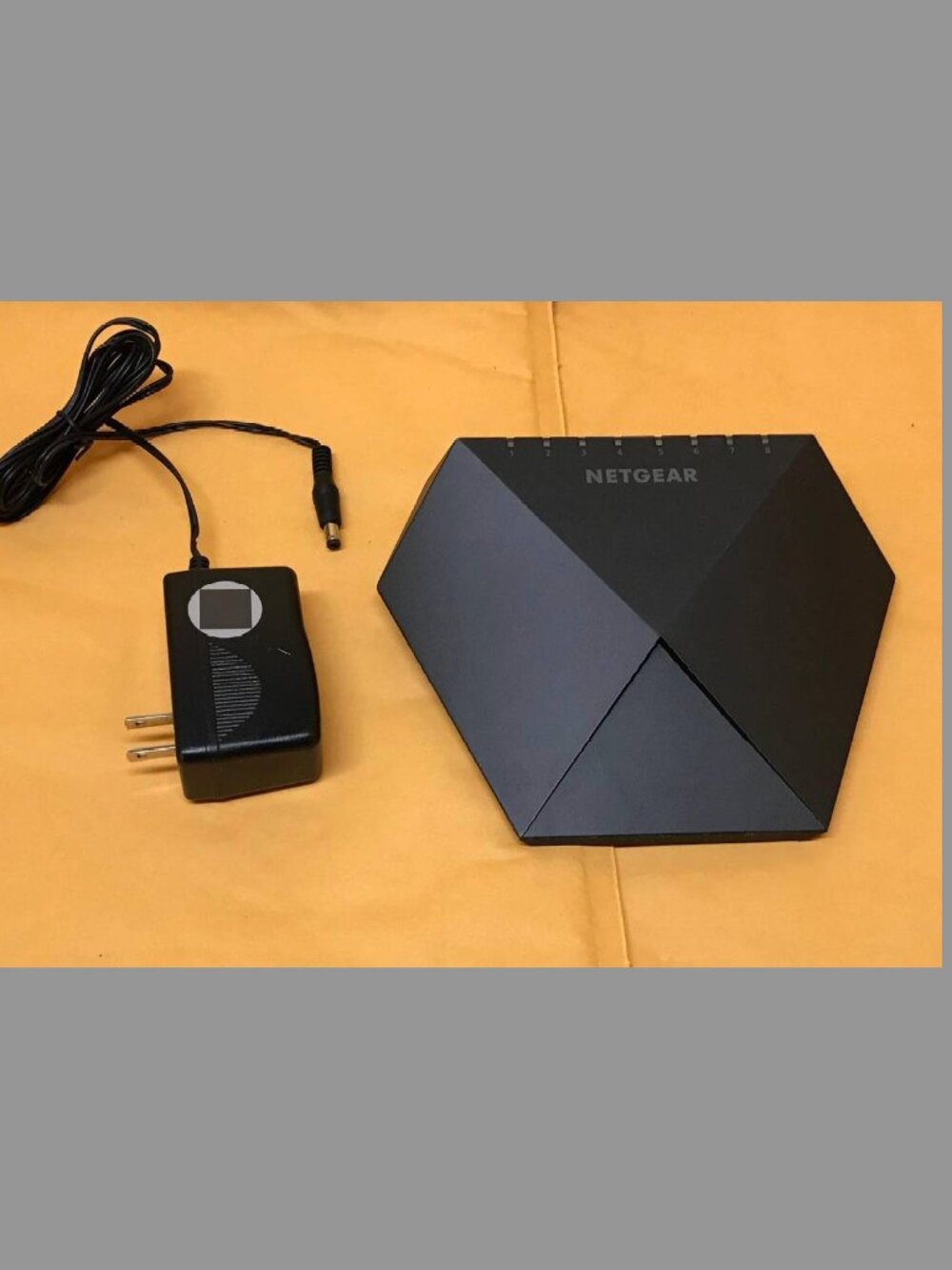 Netgear Nighthawk S8000 Gaming & Streaming Switch